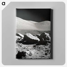 1-5_The-Moon_canvas