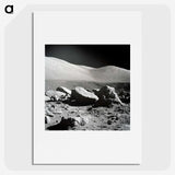 1-5_The-Moon_picture