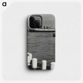 1-65_Alfred-Stieglitz_phone