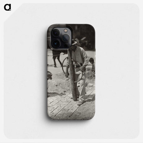 1-69_Eugene-Atget_phone