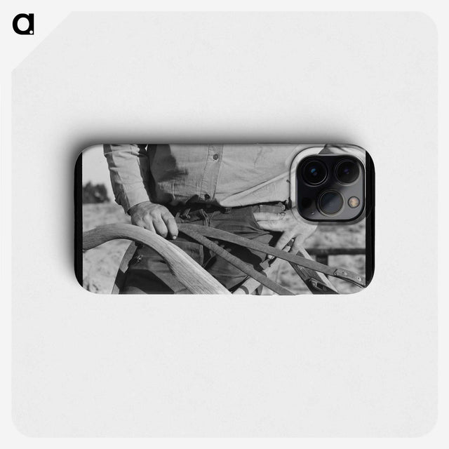 1-73_Dorothea-Lange_phone