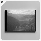 1-73_Marion-Post-Wolcott_canvas