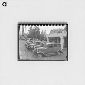 アートメモ帳-Roadside used car display on State Highway 17, in season when migrants come into region for pea-picking. Santa Clara County, California - ドロテア ラング Memo.