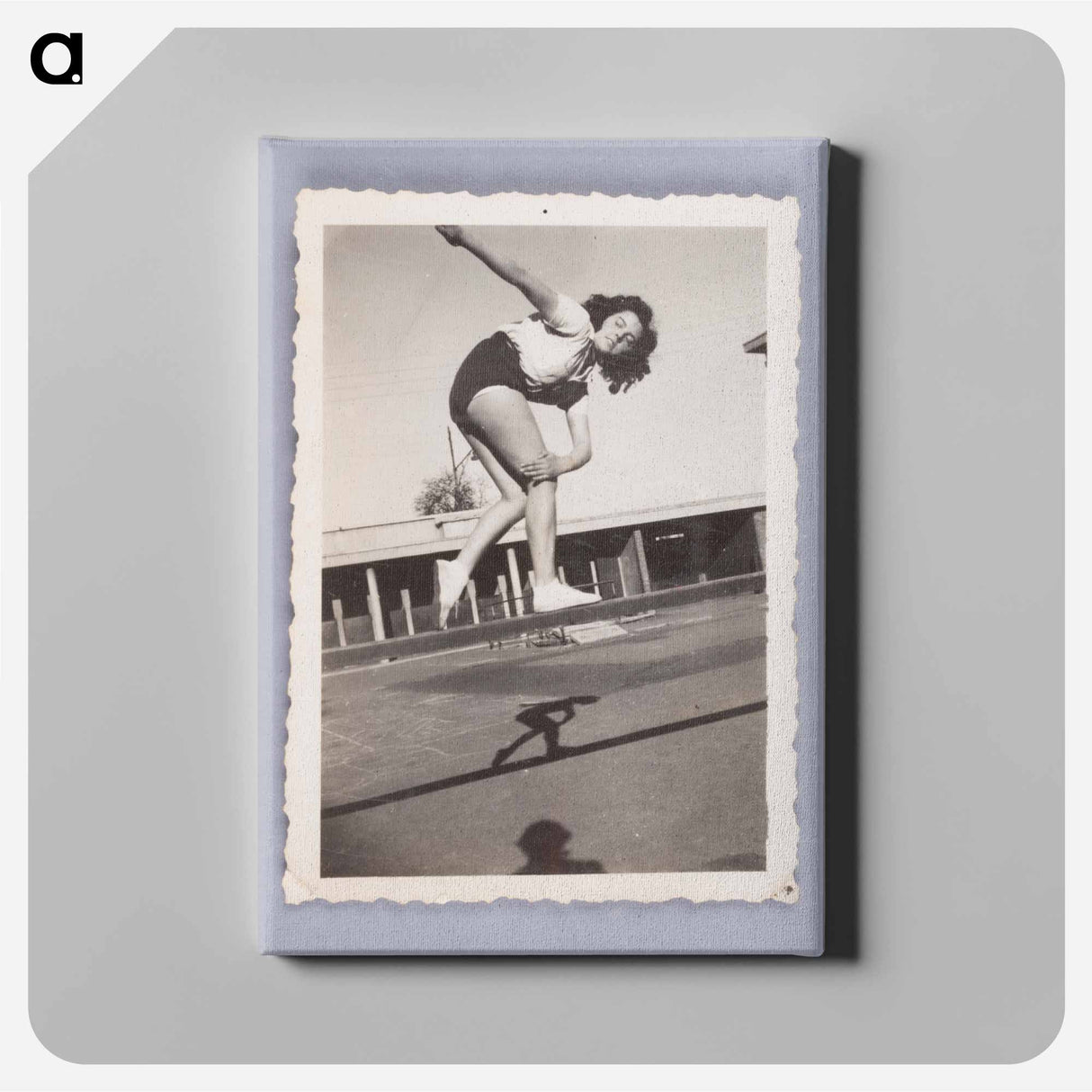 アートパネル-Woman Bending on a Beam with Shadow Below
 - セントルイス美術館 Canvas.