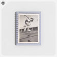 アートメモ帳-Woman Bending on a Beam with Shadow Below
 - セントルイス美術館 Memo.