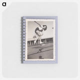 アートメモ帳-Woman Bending on a Beam with Shadow Below
 - セントルイス美術館 Memo.