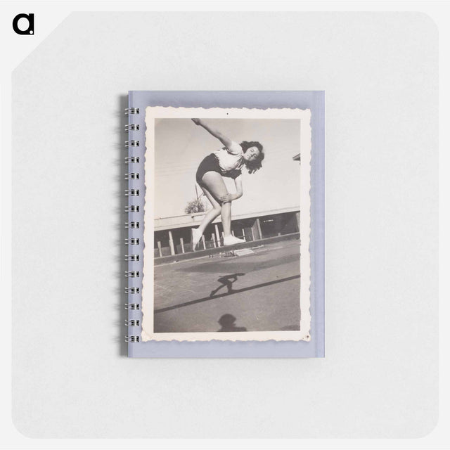 アートメモ帳-Woman Bending on a Beam with Shadow Below
 - セントルイス美術館 Memo.