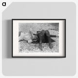 1-8_Leslie-Adkin_blk