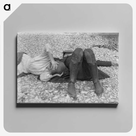 1-8_Leslie-Adkin_canvas
