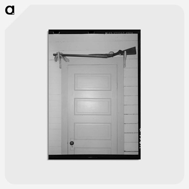 アートポストカード-Shotgun Over the Door
 - ラッセル リー Postcard.