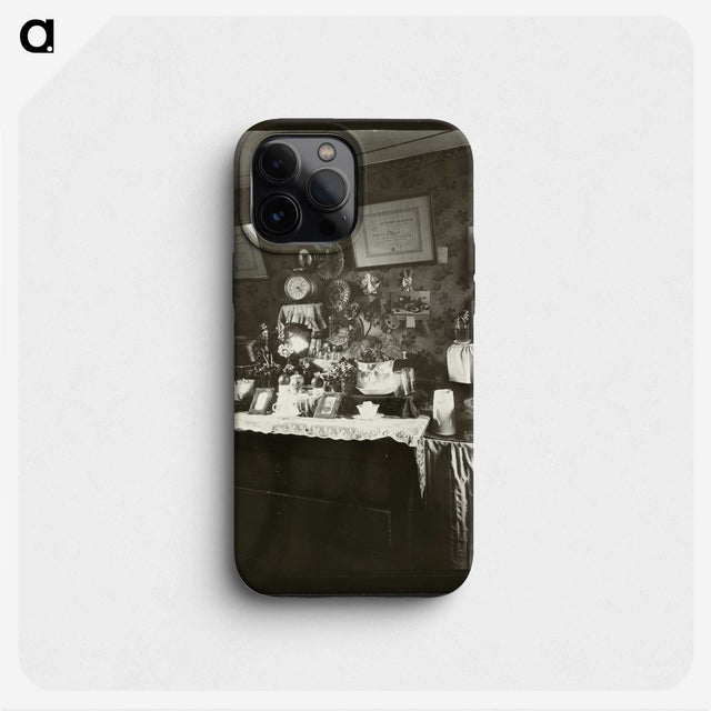 1-96_Eugene-Atget_phone