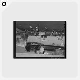 アートポストカード-Trinkets in Automobile
 - ラッセル リー Postcard.