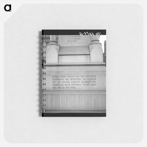 アートメモ帳-One side of the monument erected to race prejudice - ドロテア ラング Memo.
