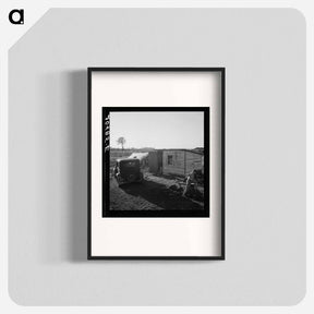 アートポスター-Untitled photo, possibly related to: Oregon, Marion County, near West Stayton. Bean pickers' children in camp at end of day - ドロテア ラング Poster.