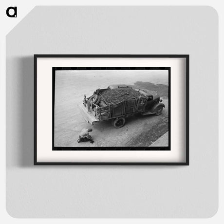アートポスター-Unloading Gravel
 - ラッセル リー Poster.