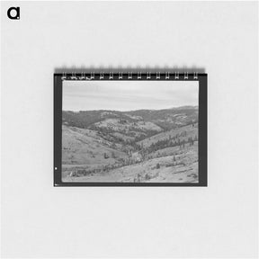 アートメモ帳-Untitled photo, possibly related to: Upper end of Squaw Creek Valley near the mill, showing part of the timber resources. Ola self-help sawmill co-op. Gem County, Idaho. General caption 48 - ドロテア ラング Memo.
