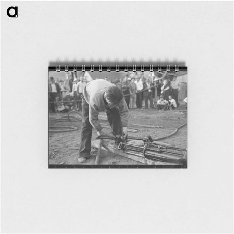 アートメモ帳-Unloading Pipe at Seminole Oil Field
 - ラッセル リー Memo.