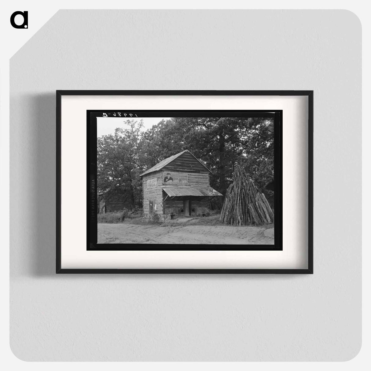 Tobacco barn near Gordonton, North Carolina - ドロテア ラング Poster.