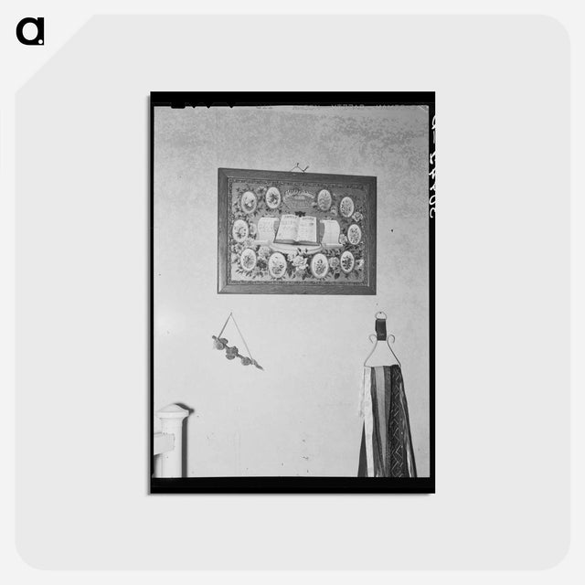 アートポストカード-Family Record and Decorations
 - ラッセル リー Postcard.
