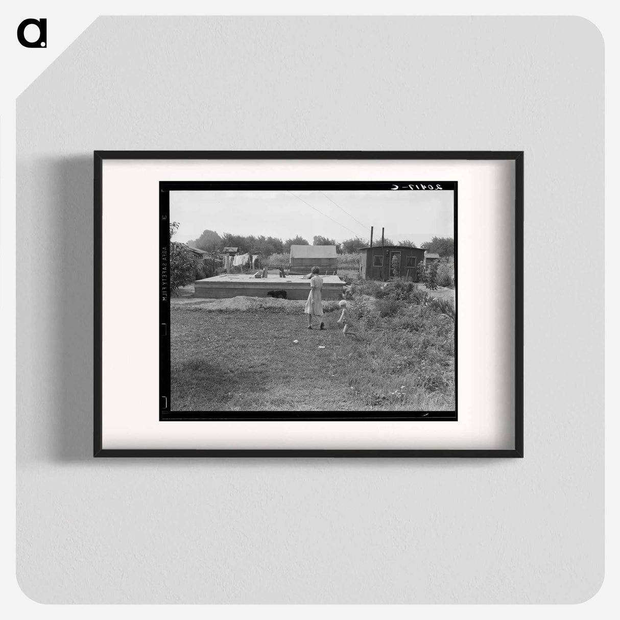 Progressive housing on half acre in Yakima shacktown - ドロテア ラング Poster.