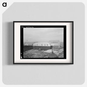 アートポスター-Untitled photo, possibly related to: Infirmary. Nyssa farm family labor camp. Mobile unit at opening of beet campaign. Malheur County, Oregon. FSA (Farm Security Administration) camp - ドロテア ラング Poster.