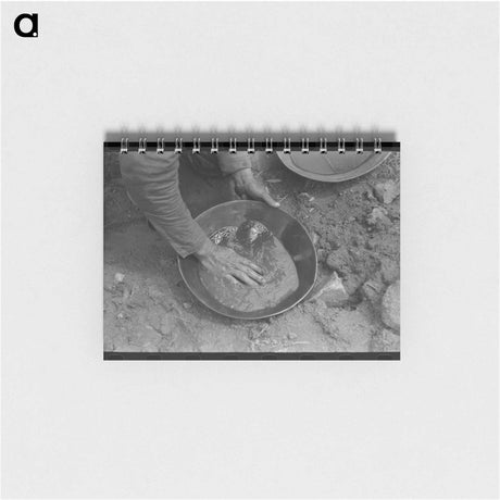 アートメモ帳-Washing Dishes in Lumber Camp
 - ラッセル リー Memo.