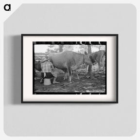 アートポスター-Mrs. Caudill Milking
 - ラッセル リー Poster.