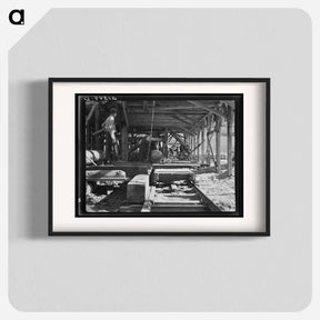 アートポスター-Untitled photo, possibly related to: The sawmill in operation. It was built by the farmer members of the Ola self-help sawmill co-op. Gem County, Idaho. General caption 48 - ドロテア ラング Poster.