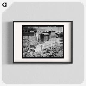 アートポスター-A street in Brawley, Imperial Valley. Homes of Mexican field laborers. California. - ドロテア ラング Poster.
