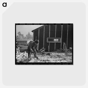 アートポストカード-Lumberjack at Camp
 - ラッセル リー Postcard.