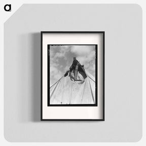アートポスター-Untitled photo, possibly related to: Pea picker's tent near San Jose, California - ドロテア ラング Poster.