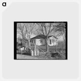 アートポストカード-Farmhouse with Milk Cans
 - ラッセル リー Postcard.