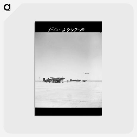 アートポストカード-Buzzing the Field
 - ラッセル リー Postcard.