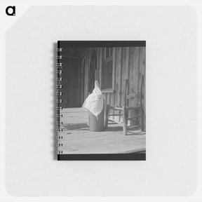 アートメモ帳-Pottery butter churn on porch of tenant family - ドロテア ラング Memo.