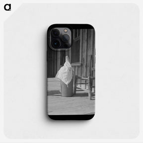 2-16_Dorothea-Lange_phone
