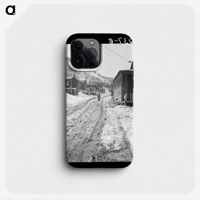 2-20_Dorothea-Lange_phone