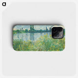 Banks of the Seine, Vétheuil - クロード モネ Phone Case.