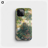 Camille Monet in the Garden at Argenteuil - クロード モネ Phone Case.