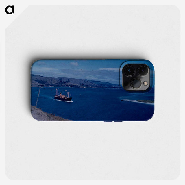 2-28_Leslie-Adkin_phone