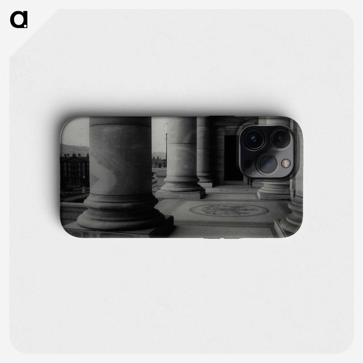 2-33_Leslie-Adkin_phone