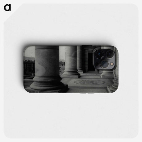2-33_Leslie-Adkin_phone