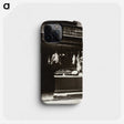 2-37_Eugene-Atget_phone