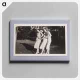 アートパネル-Side View of Three Women
 - セントルイス美術館 Canvas.