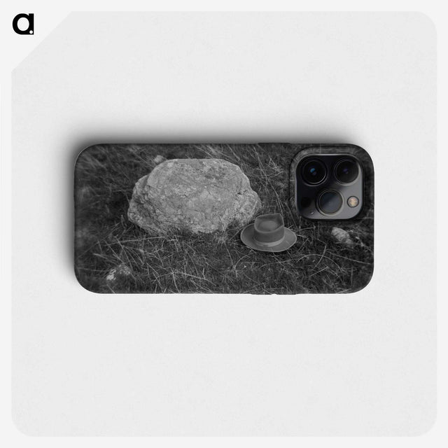 2-42_Leslie-Adkin_phone