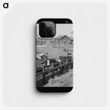2-45_Dorothea-Lange_phone