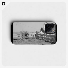 2-57_Dorothea-Lange_phone