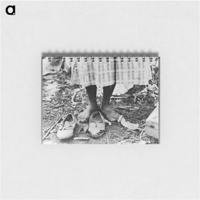 アートメモ帳-Feet of cotton hoer near Clarksdale, Mississippi - ドロテア ラング Memo.