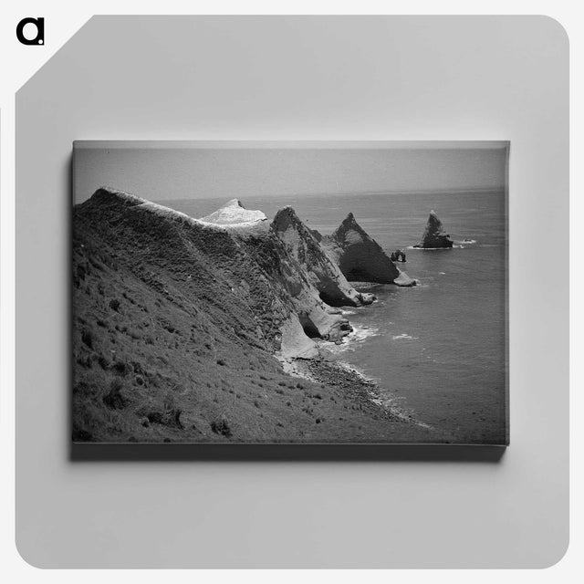 2-60_Leslie-Adkin_canvas