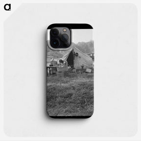 2-63_Dorothea-Lange_phone