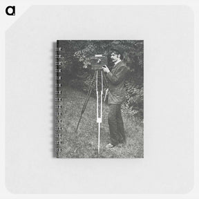 アートメモ帳-Self-Portrait with camera, tripod and pistol - アルフレッド スティーグリッツ Memo.